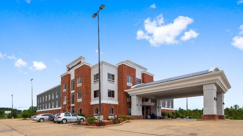 Best Western Plus Philadelphia-Choctaw Hotel And S, photo 1