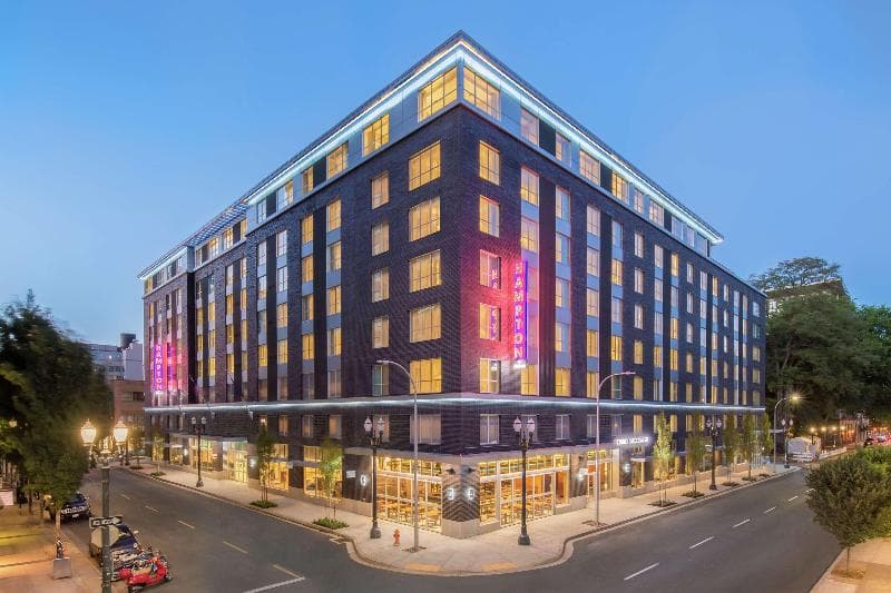 Hampton Inn & Suites Portland-Pearl District, photo 1