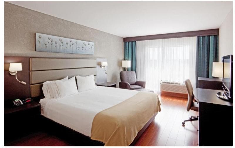 Holiday Inn Express & Suites Saint - Hyacinthe photo 1