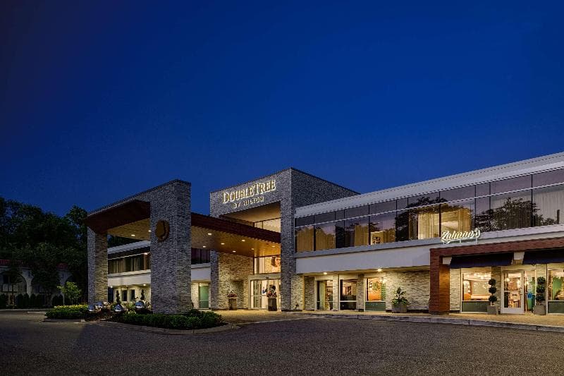 The Kingsley Bloomfield Hills - a Doubletree by Hilton, photo 1