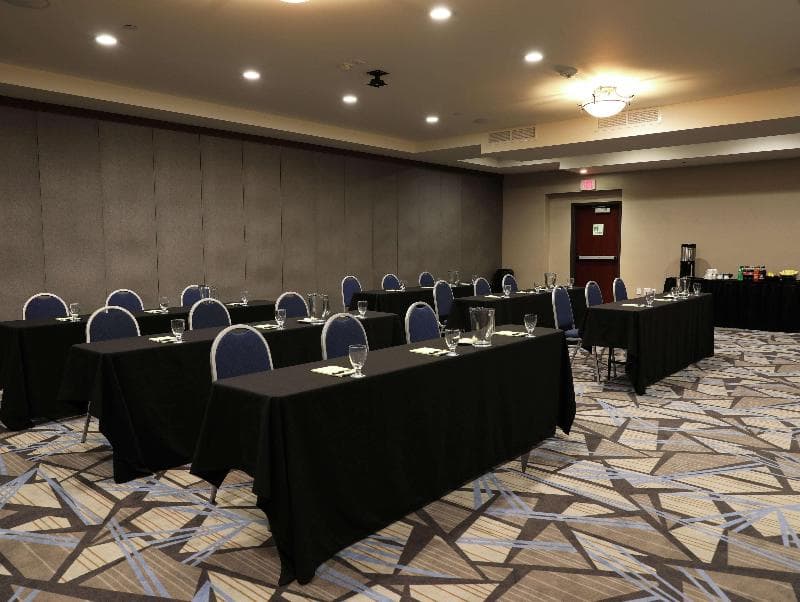 Doubletree By Hilton Omaha Southwest, photo 1