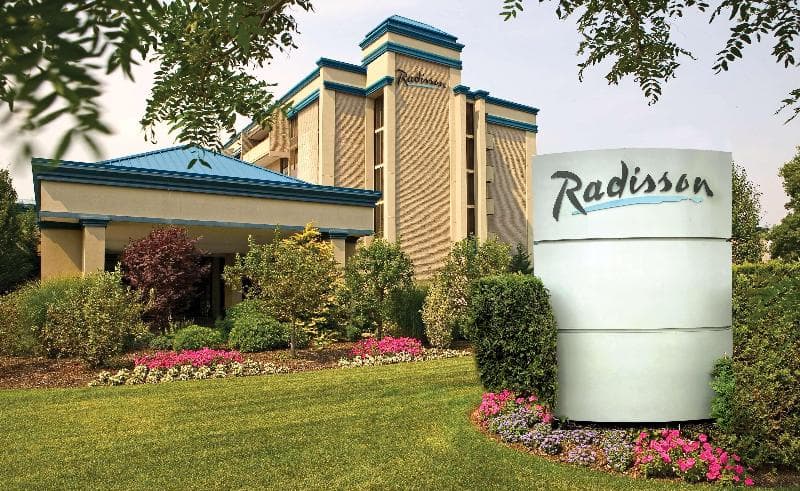 Radisson Hotel Hauppauge-Long Island, photo 1