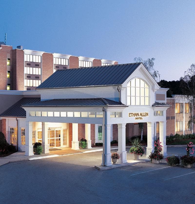 Ethan Allen Hotel, photo 1