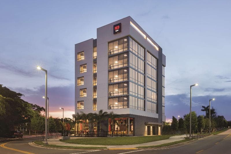 Radisson RED Miami Airport, photo 1