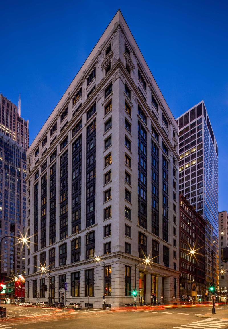 Canopy by Hilton Chicago Central Loop, photo 1