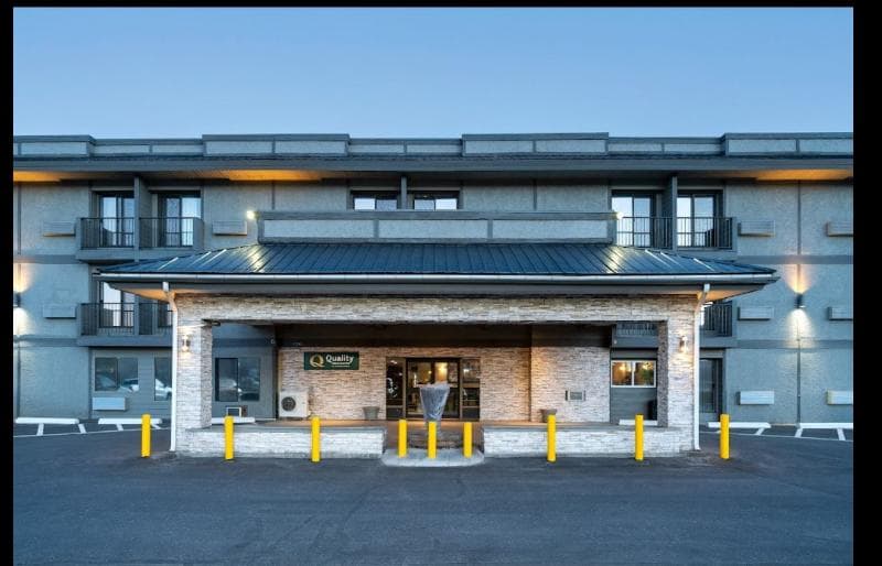 Quality Inn & Suites photo 1