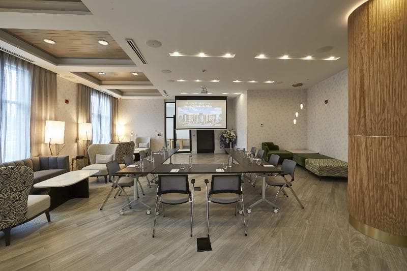 Bloom Mississauga, Tapestry Collection by Hilton, photo 1