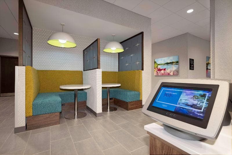 Hampton Inn By Hilton Midland, photo 1