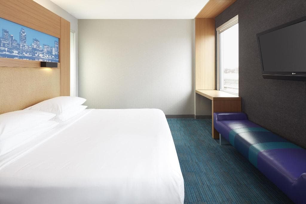 Aloft Montreal Airport, photo 5