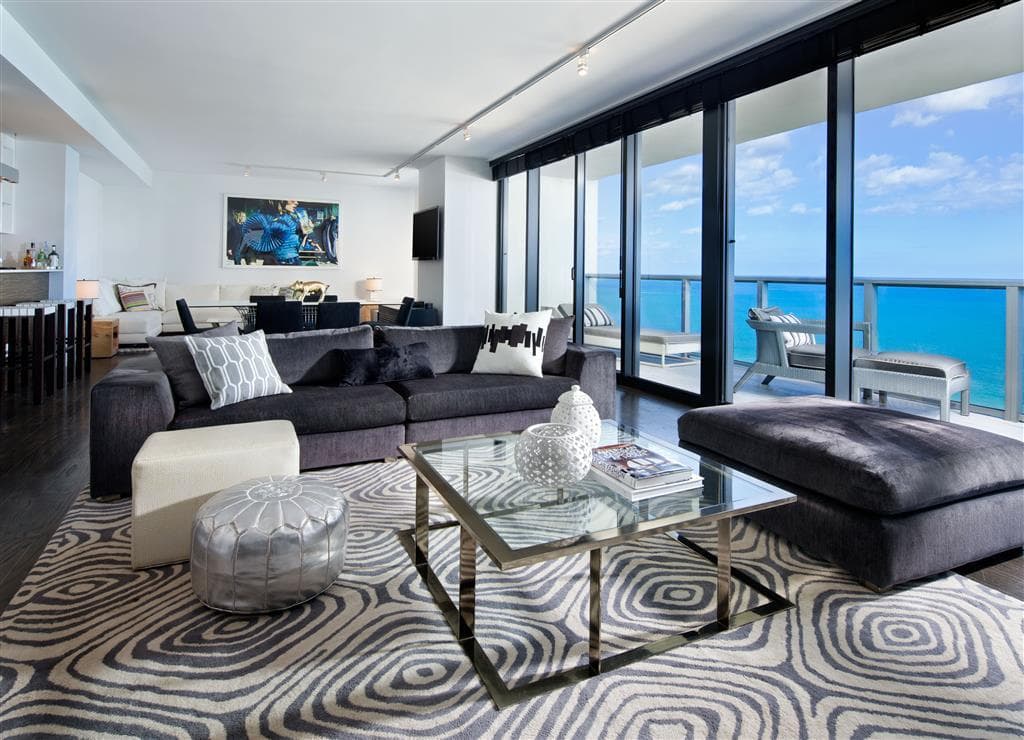W South Beach photo 5
