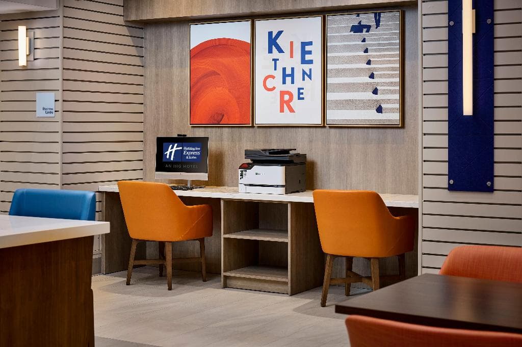 Hampton Inn & Suites Kitchener photo 5