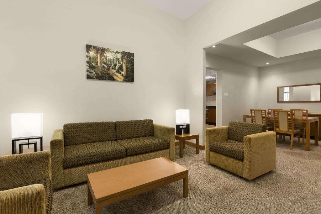 Ramada Hotel & Suites by Wyndham Ajman, photo 5