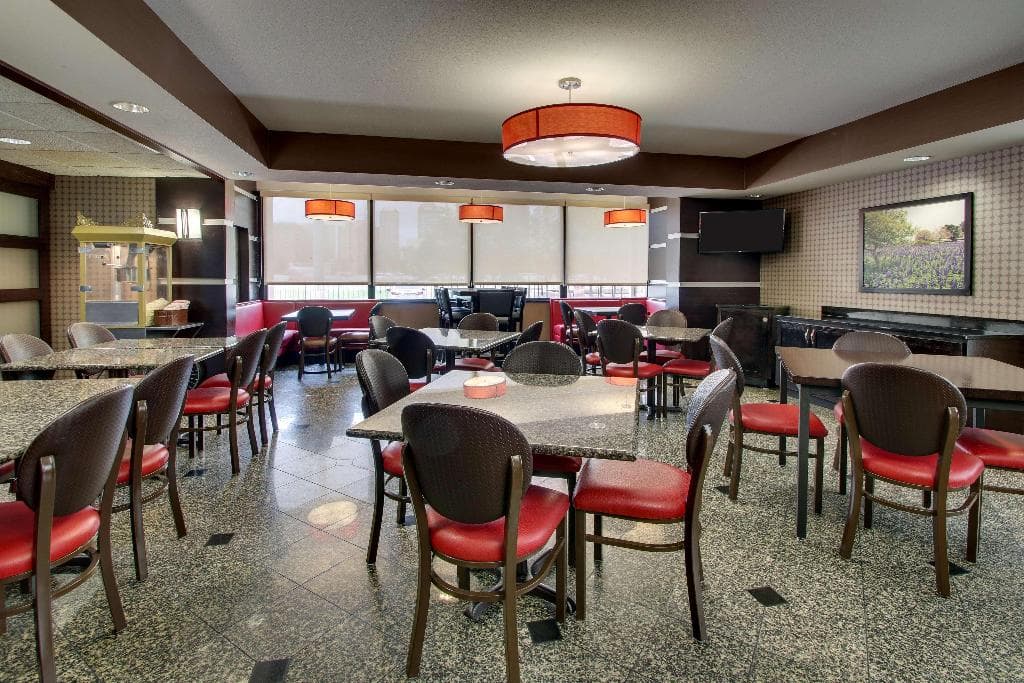 Drury Inn & Suites Houston Near the Galleria, photo 2