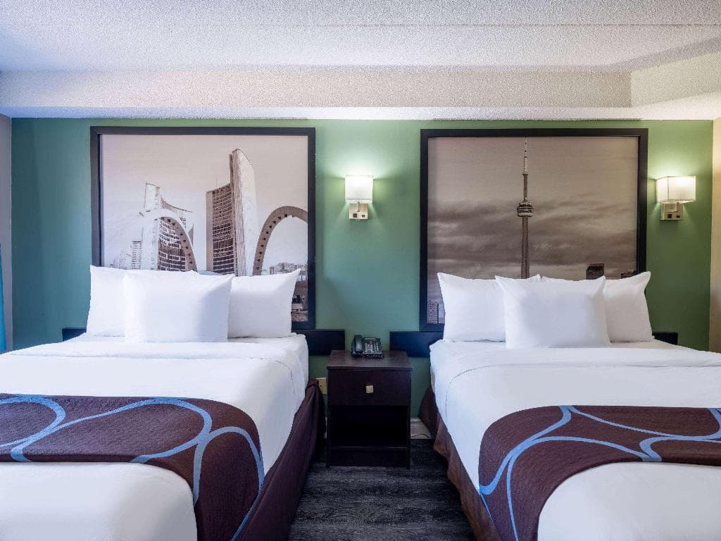 Super 8 by Wyndham Toronto East, photo 5
