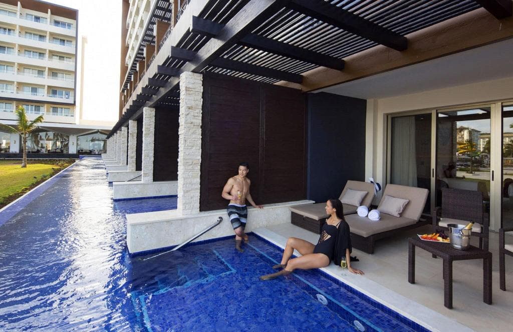 Royalton Blue Waters photo 2