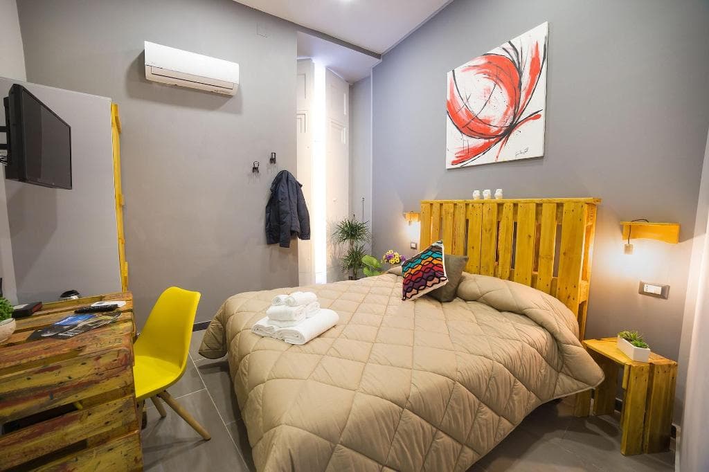 B&B Le 4 Stagioni Dante’S Suites photo 2