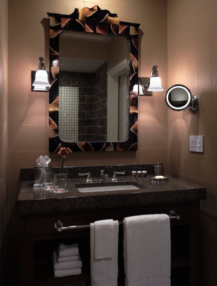 Kimpton Hotel Monaco Baltimore Inner Harbor, photo 1