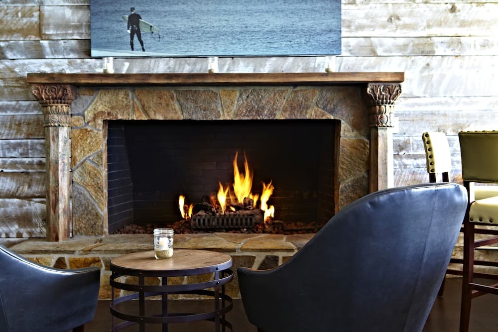 Monterey Beach Hotel, a Tribute Portfolio Hotel, photo 1
