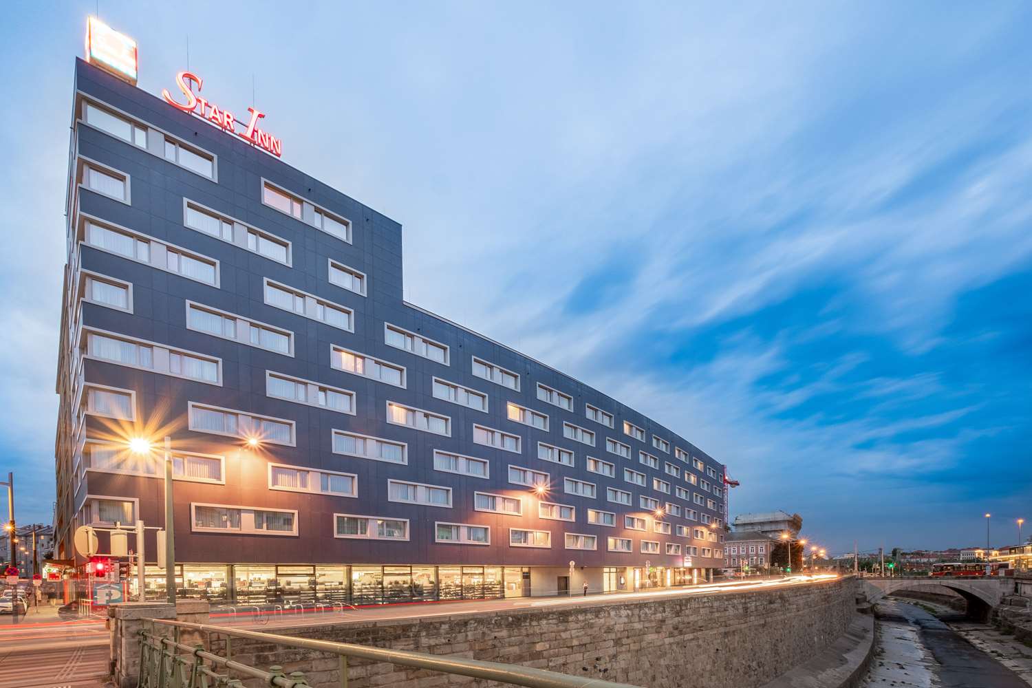 Leonardo Hotel Vienna Schonbrunn [Ex-Star Inn Hotel Wien Schonbrunn] photo 1