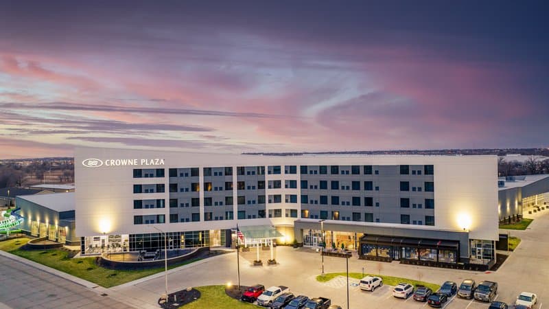 Crowne Plaza Kearney, photo 1