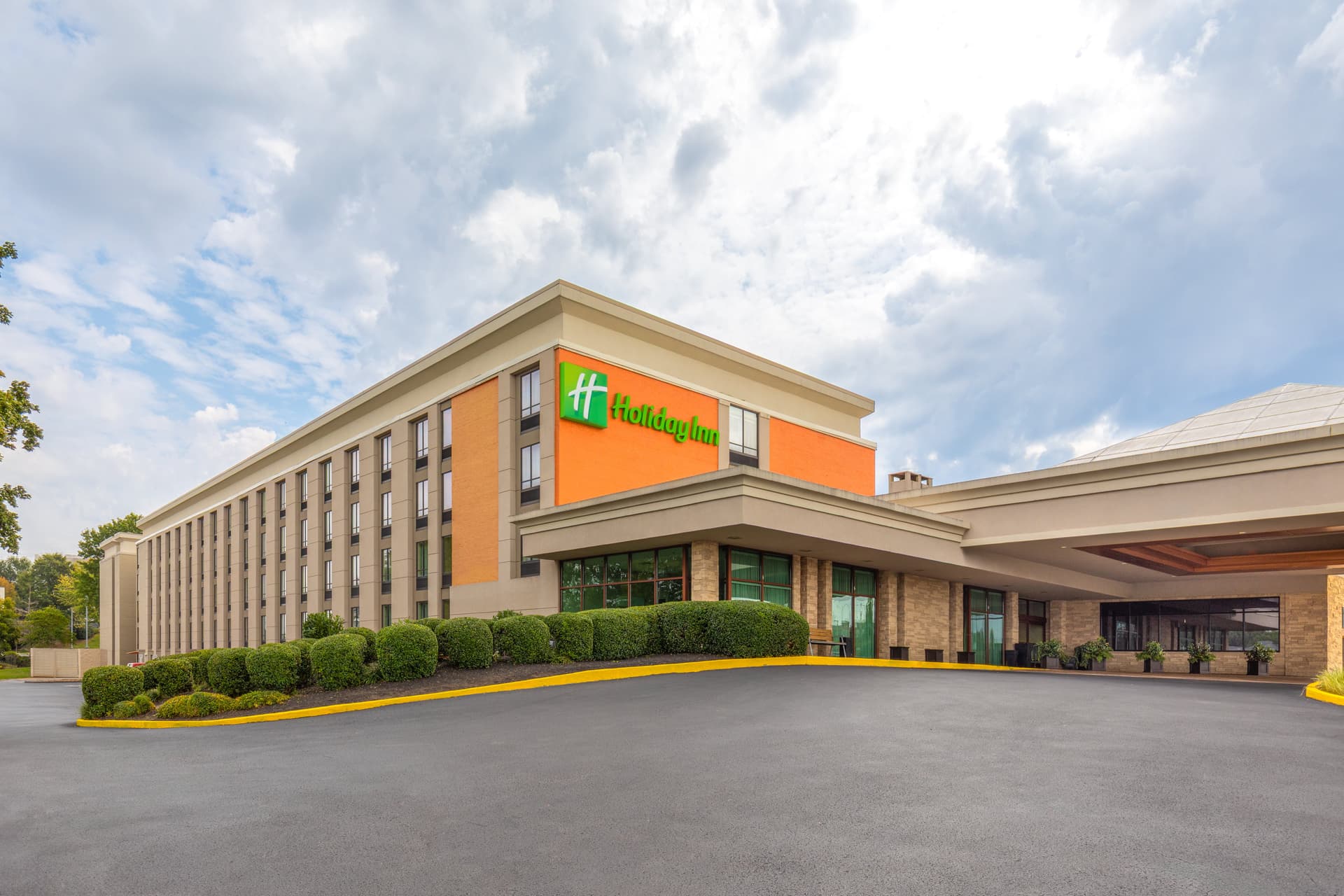 Holiday Inn Knoxville West Cedar Bluff Rd photo 1