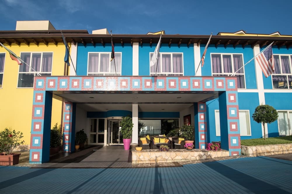 GH Avalon Sikani Resort photo 1
