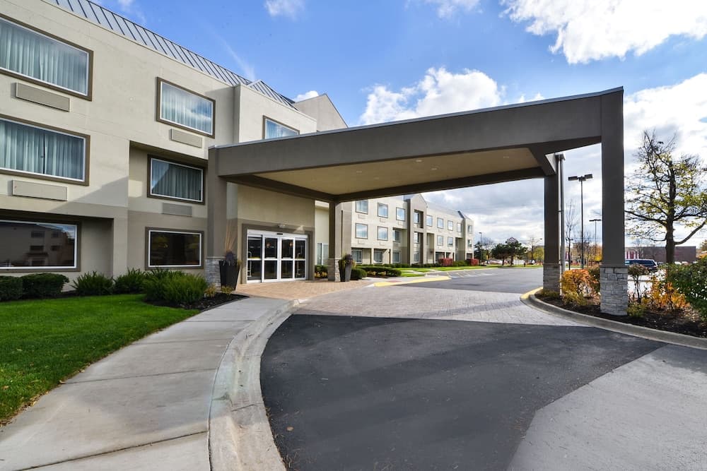 Best Western Glenview -Chicagoland Inn And Suites, photo 1