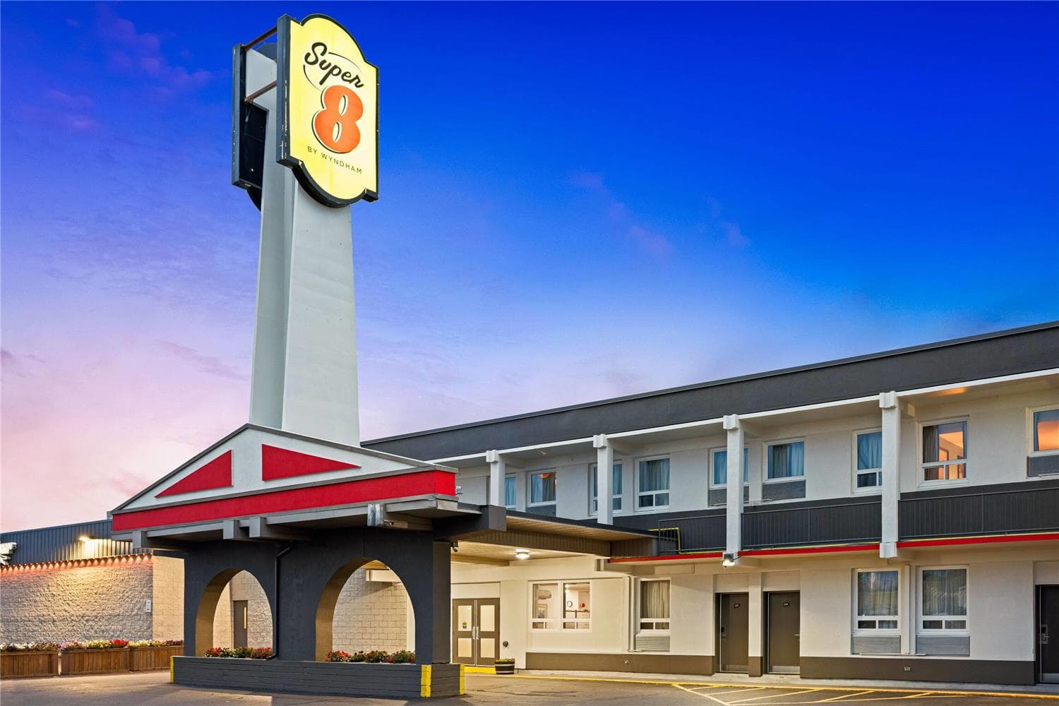 Super 8 by Wyndham Thunder Bay, photo 1