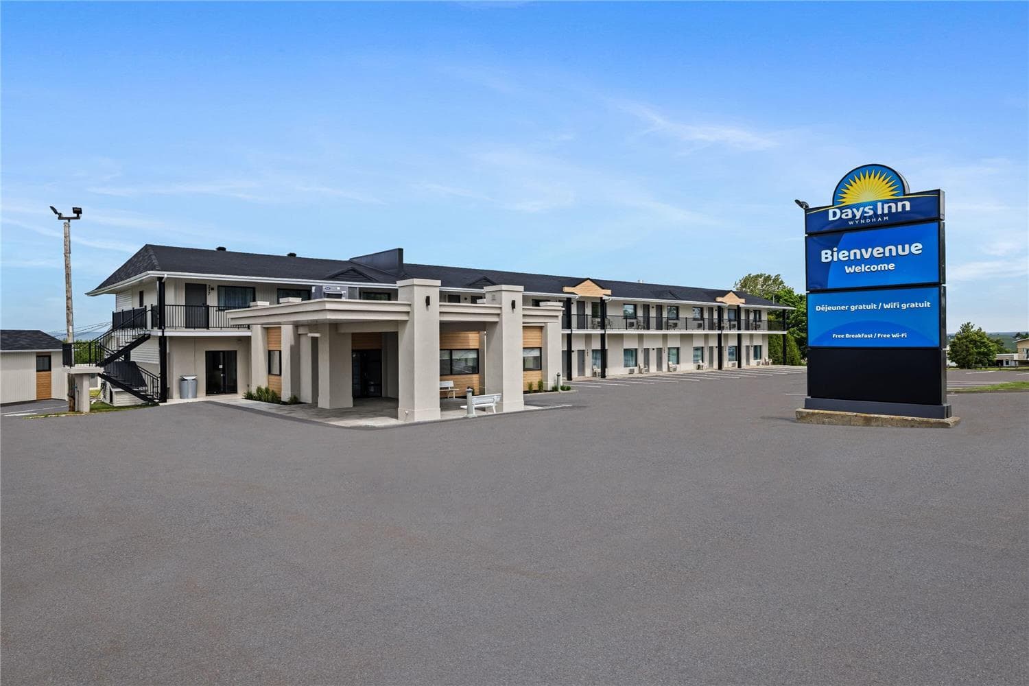 Days Inn by Wyndham Riviere-Du-Loup, photo 1