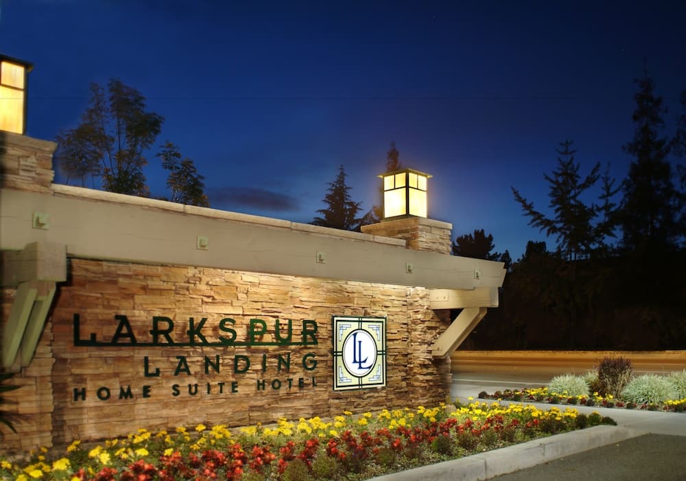 Larkspur Landing Sacramento photo 1