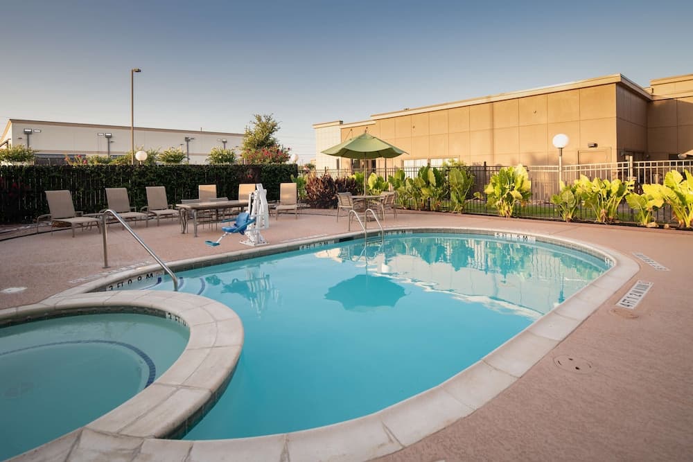 Best Western Premier Bryan College Station, photo 1