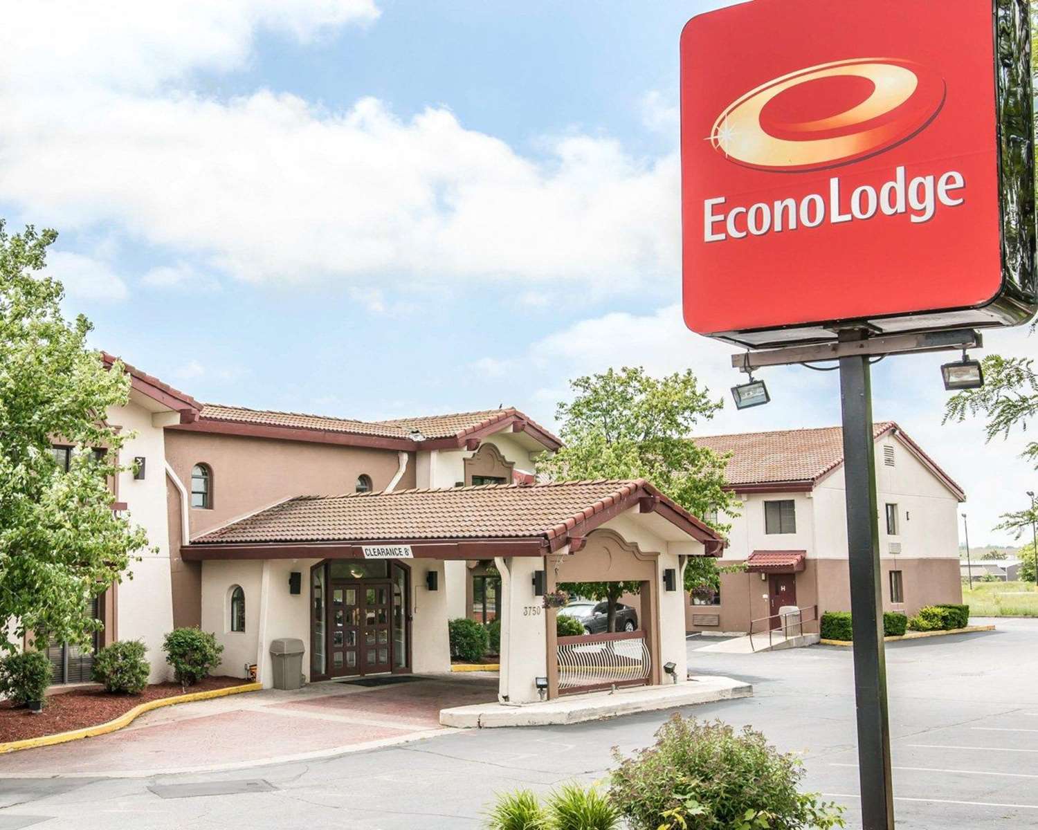 Econo Lodge Kalamazoo photo 1