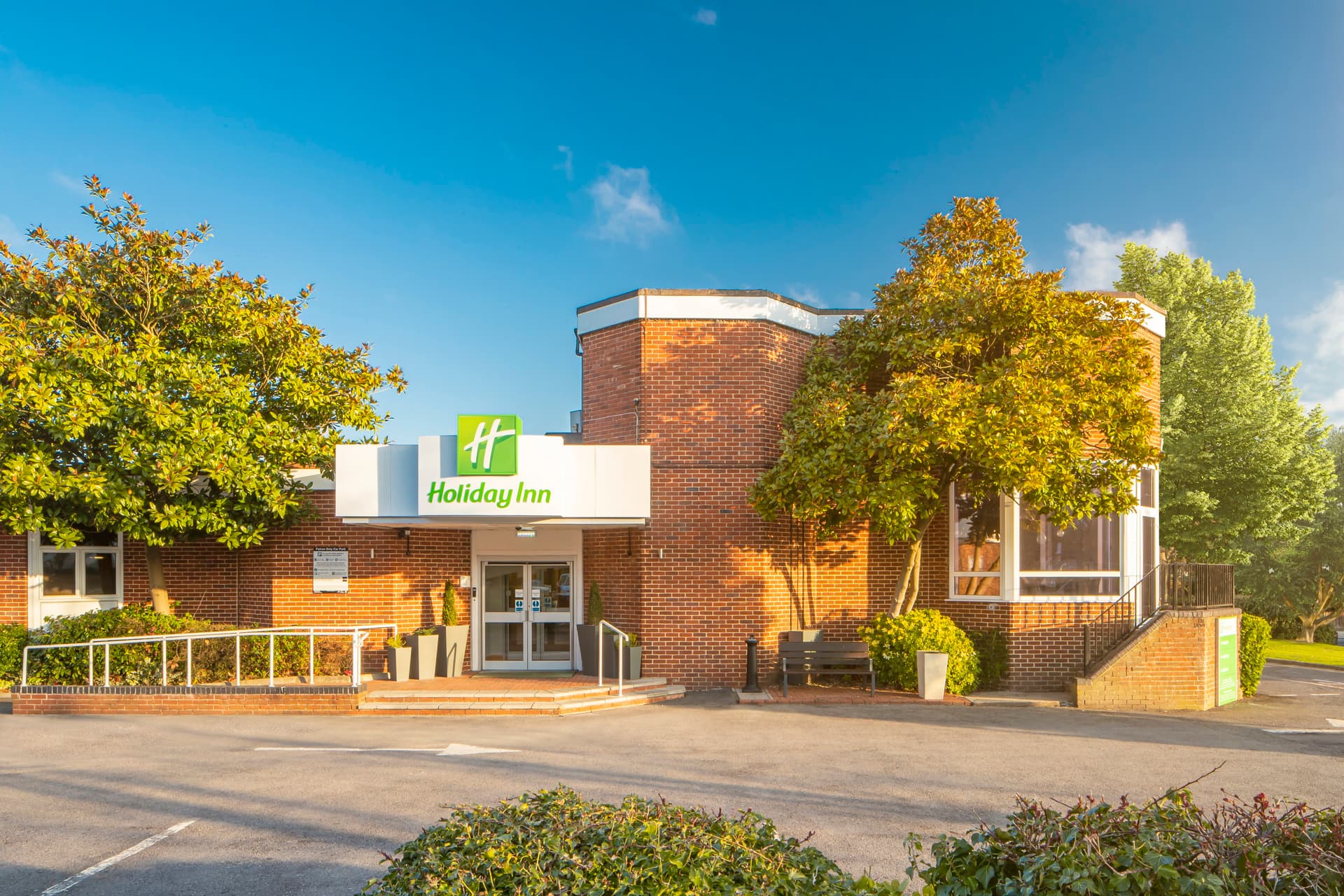 Holiday Inn Basingstoke, photo 1