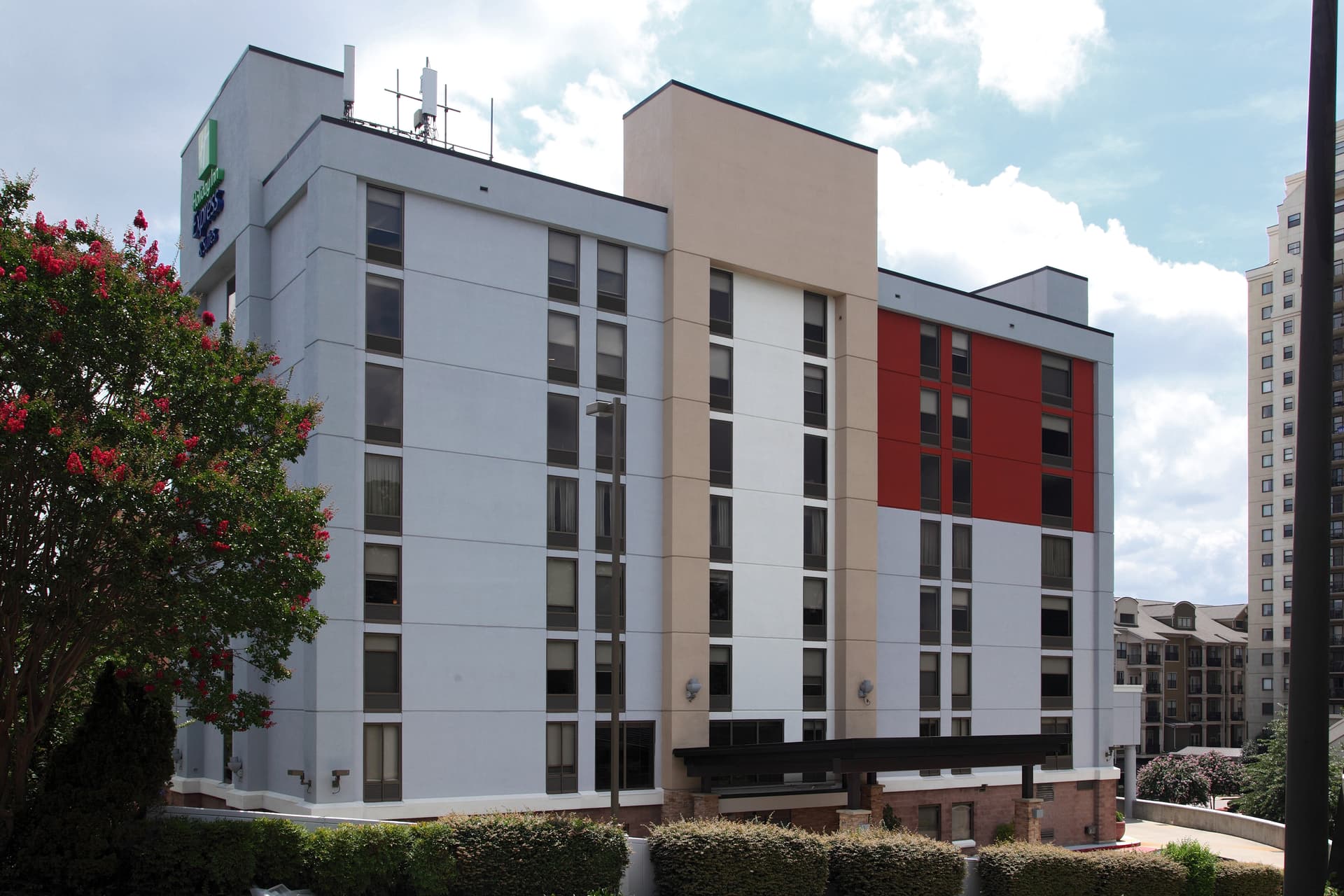Holiday Inn Express And Suites Atlanta N Perimeter photo 1