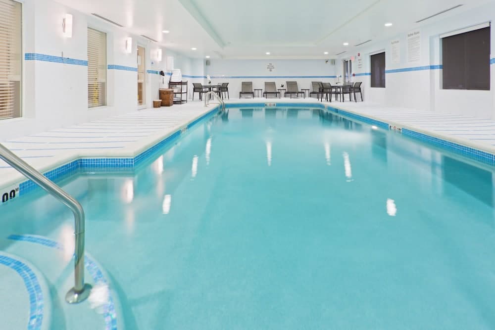 Holiday Inn Express Neptune photo 1