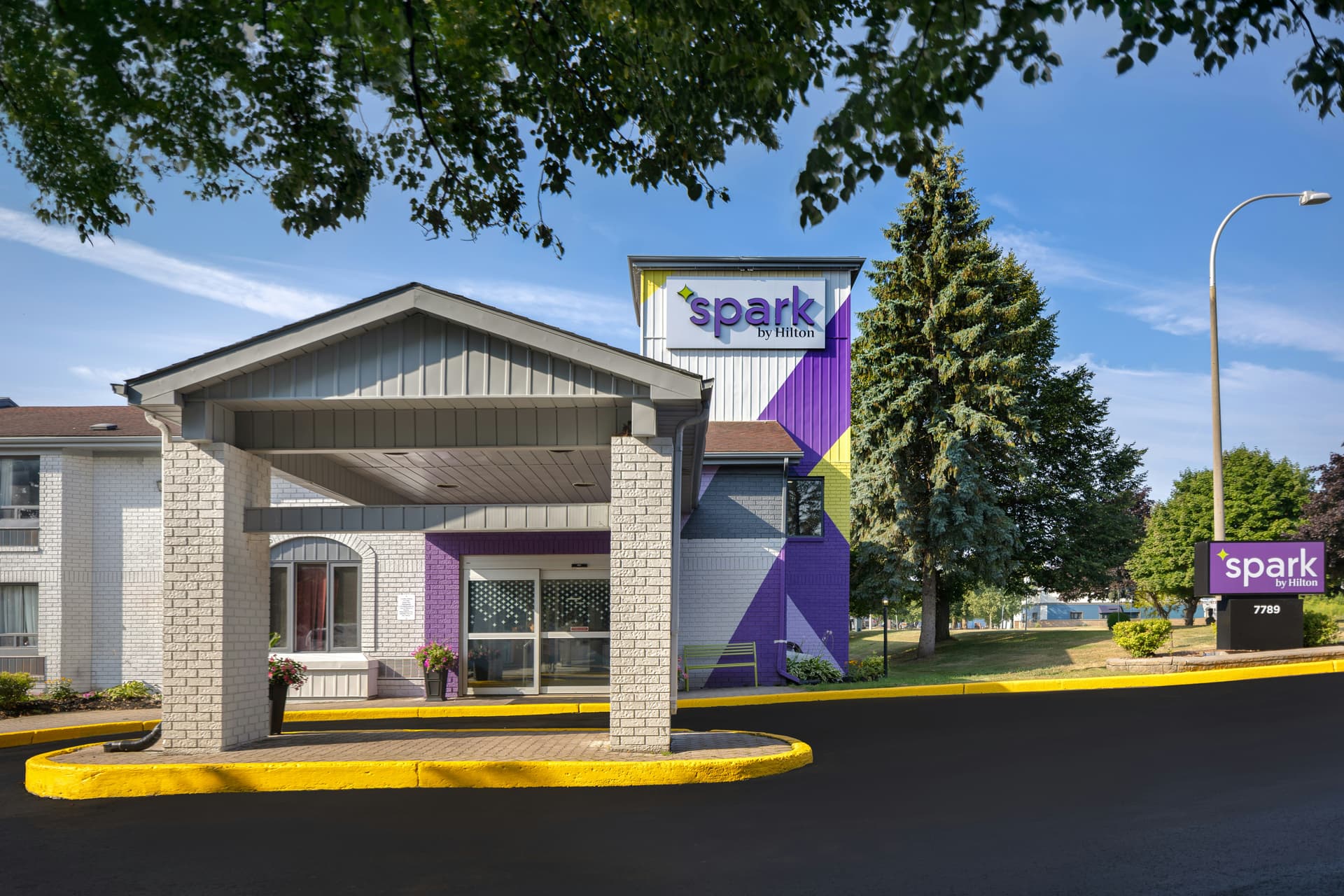 Spark by Hilton Brockville photo 1