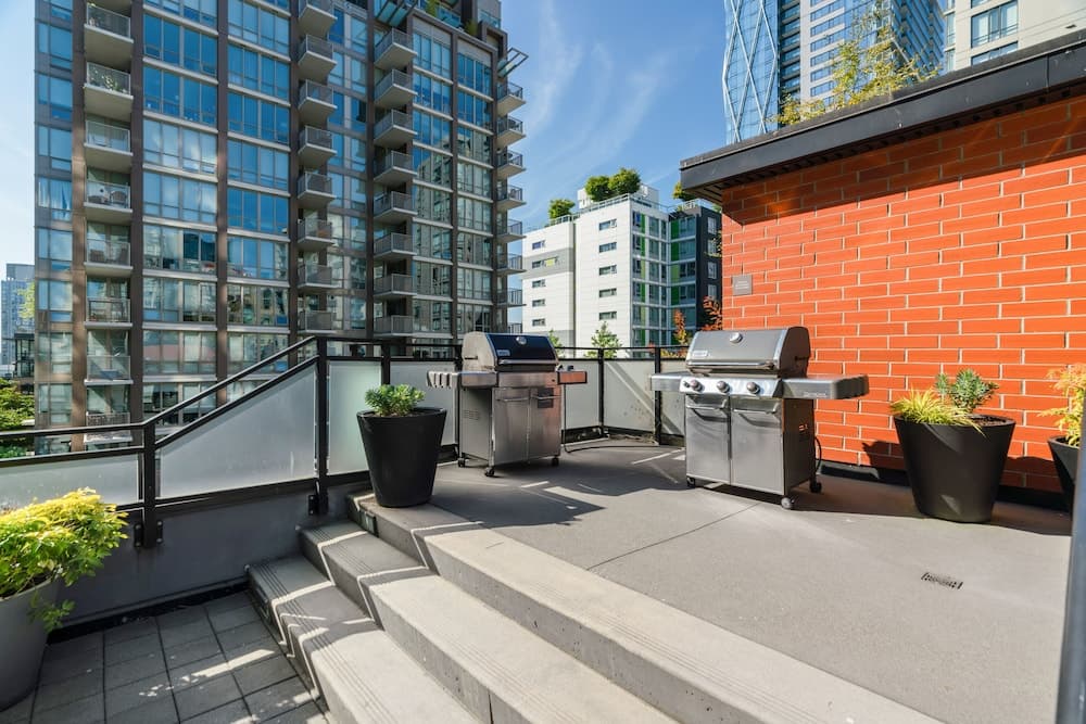 Level Yaletown - Seymour photo 1
