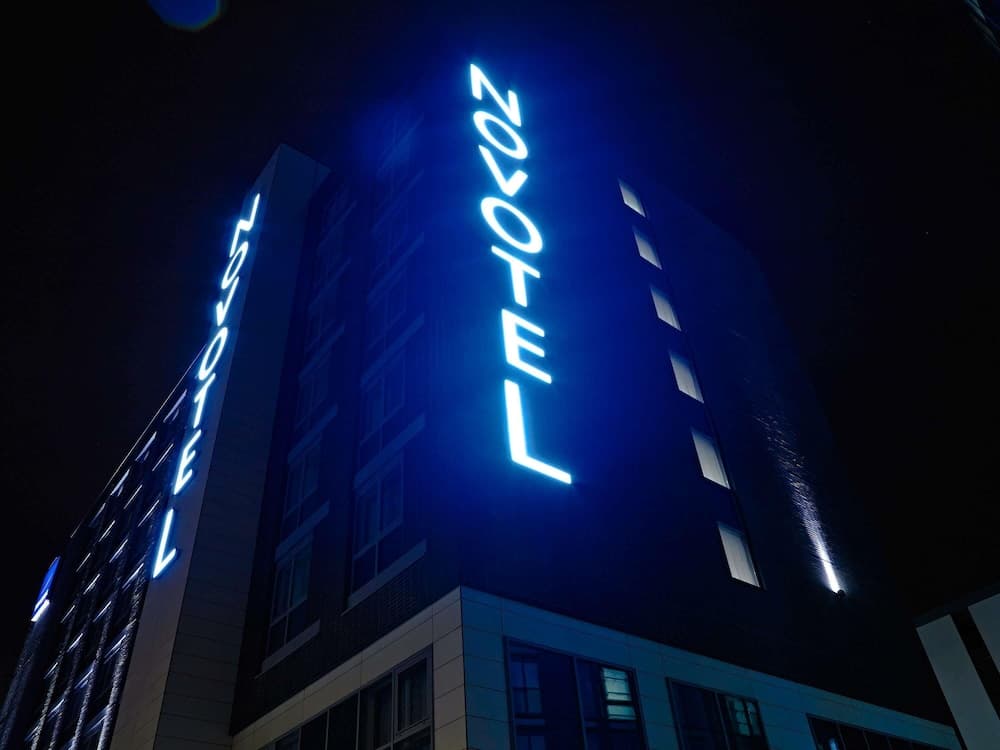 Novotel London Brentford, photo 1