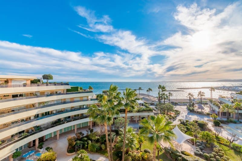 Holiday Inn Nice - Saint Laurent du Var photo 1