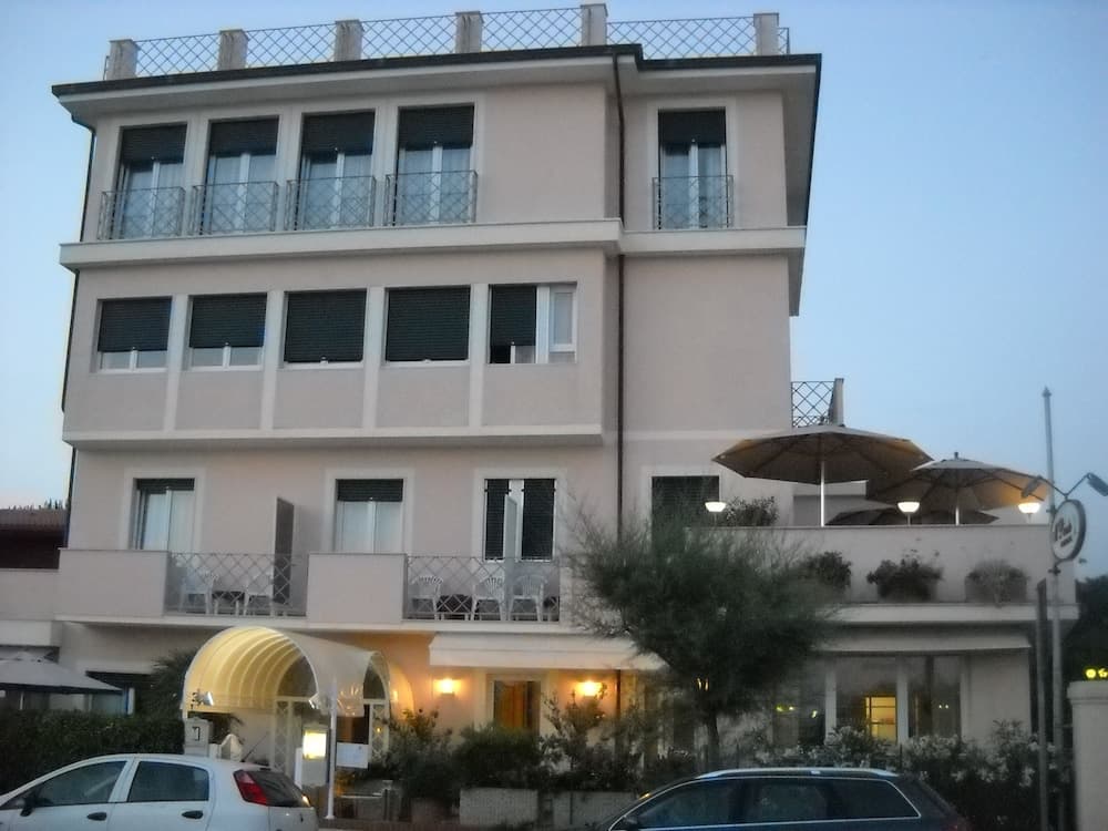 Hotel Bencistà, photo 1