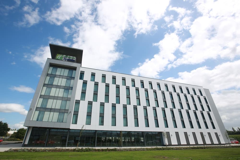 Holiday Inn Express Manchester - Trafford City, photo 1