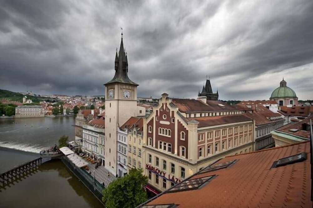 Charles Bridge Palace, photo 1