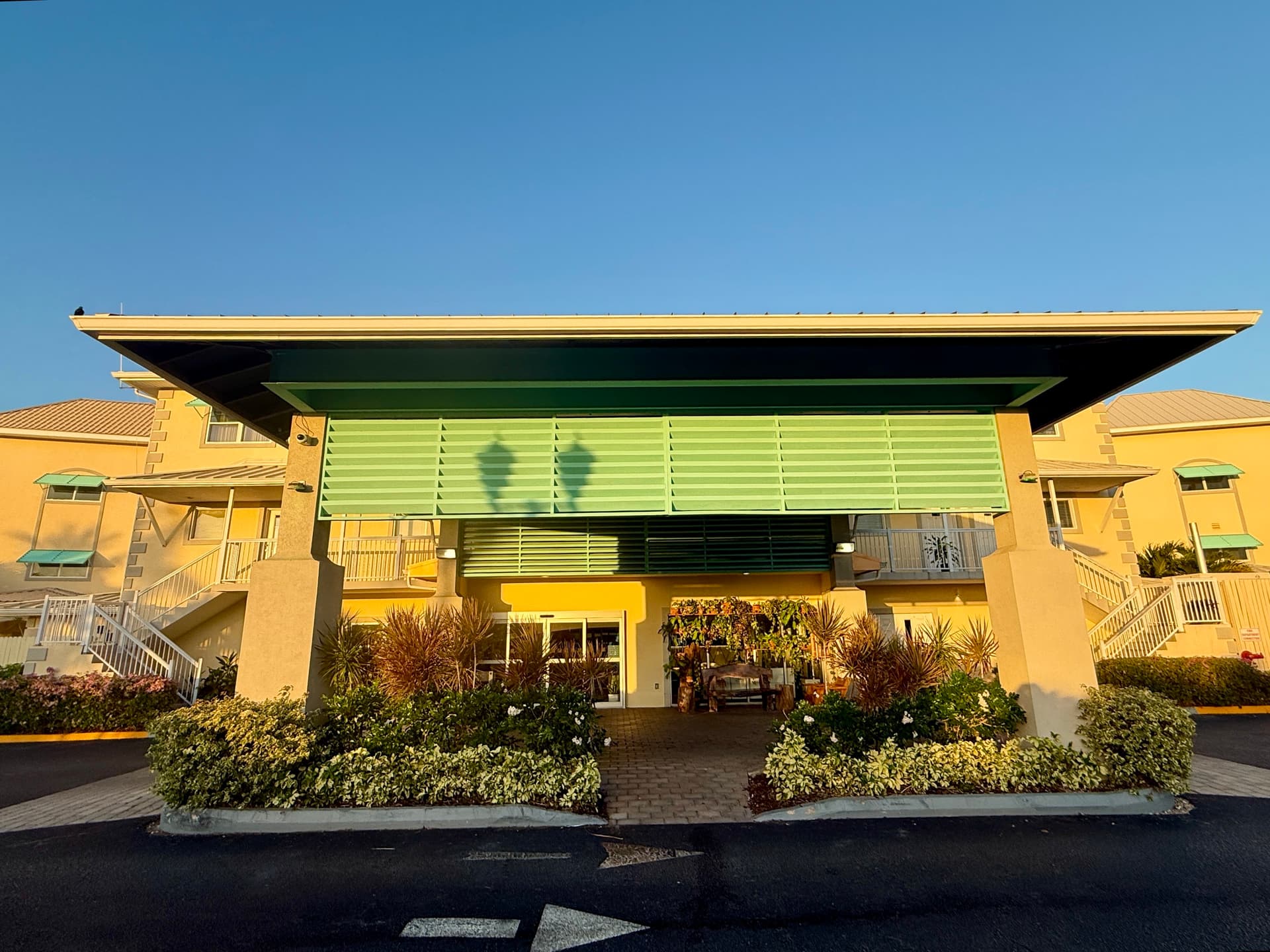 Holiday Inn Resort Grand Cayman photo 1