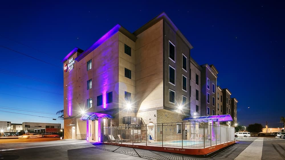 Best Western Plus Gardena Inn & Suites, photo 1
