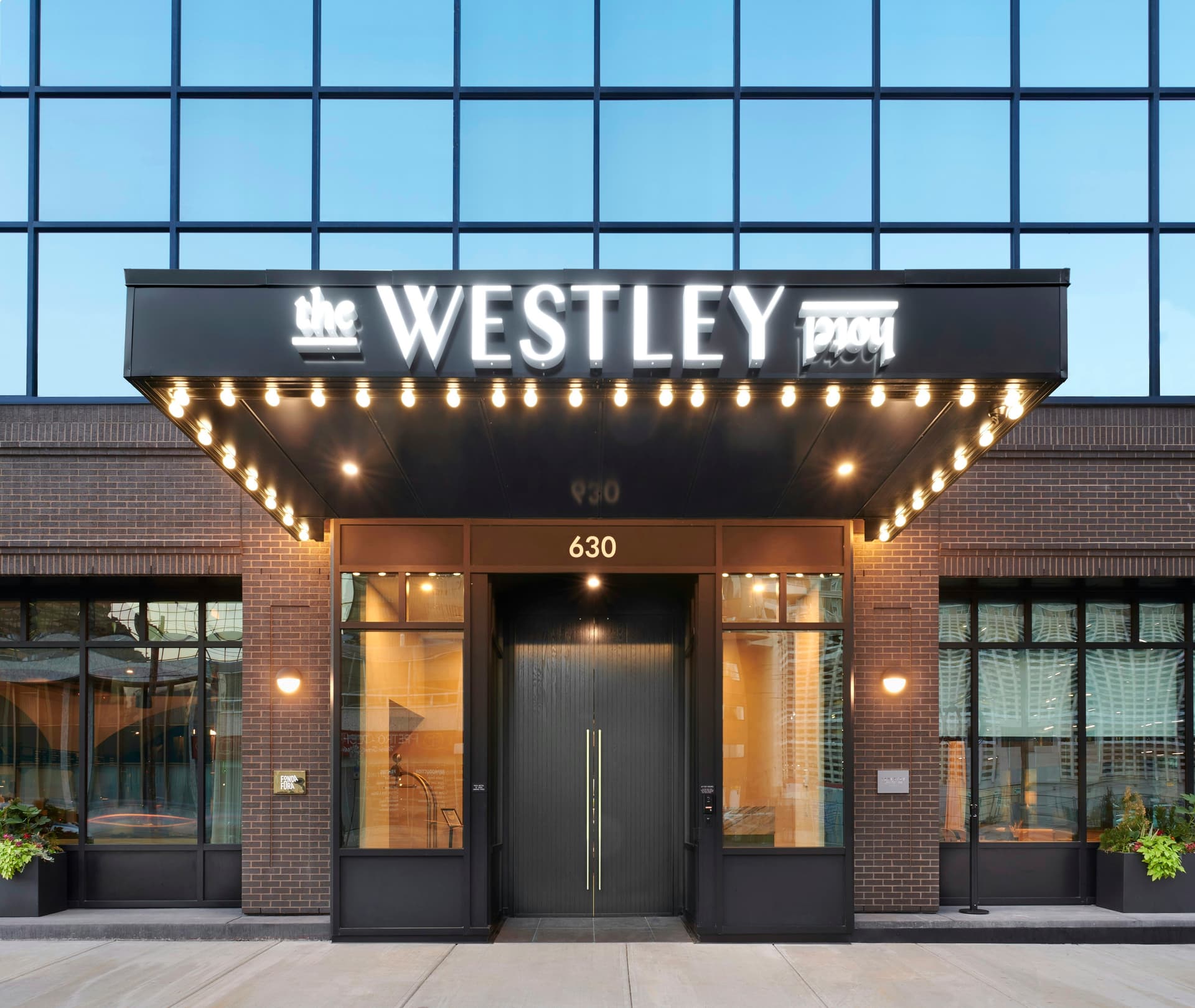 The Westley Calgary Downtown, Tapestry Collection By Hilton, photo 1