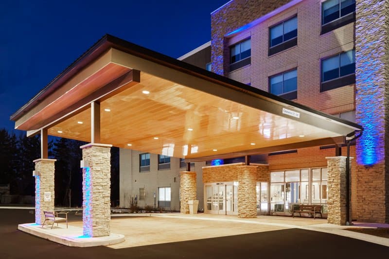 Holiday Inn Express & Suites Chicago North Shore - Niles, photo 1