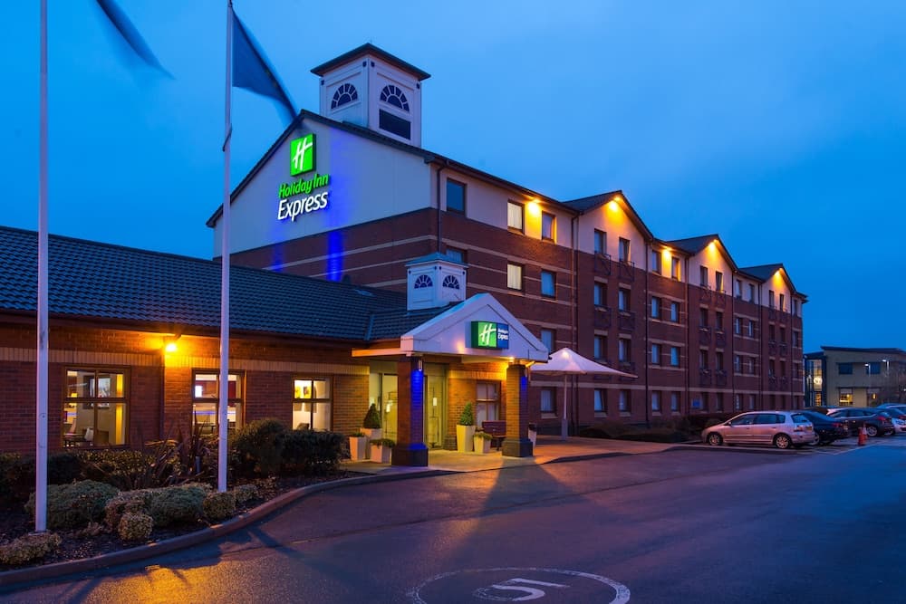 Holiday Inn Express Derby - Pride Park, photo 1