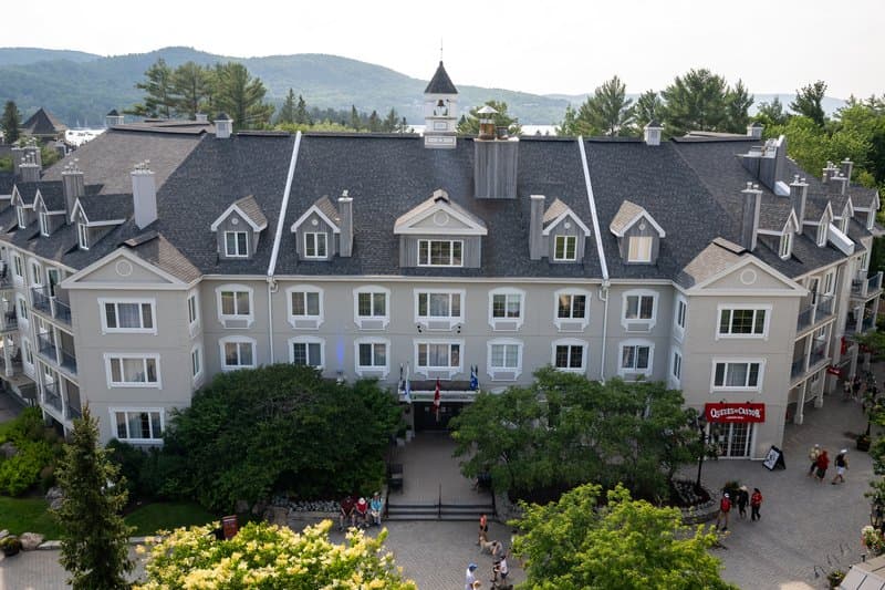 Holiday Inn Express & Suites Tremblant, photo 1