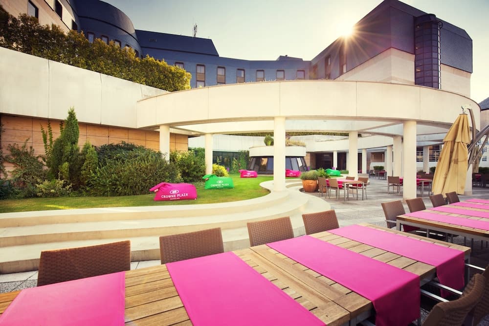 Crowne Plaza Bratislava, photo 1