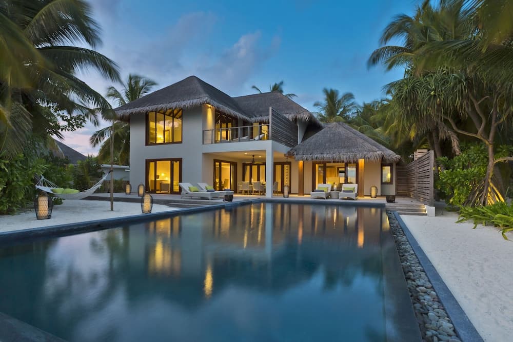 Dusit Thani Maldives, photo 1